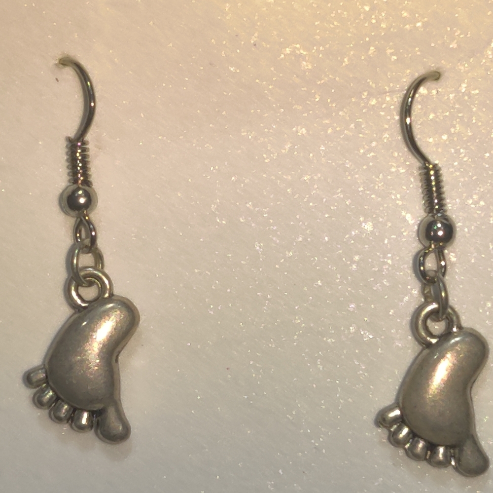 Adorable babies foot earrings